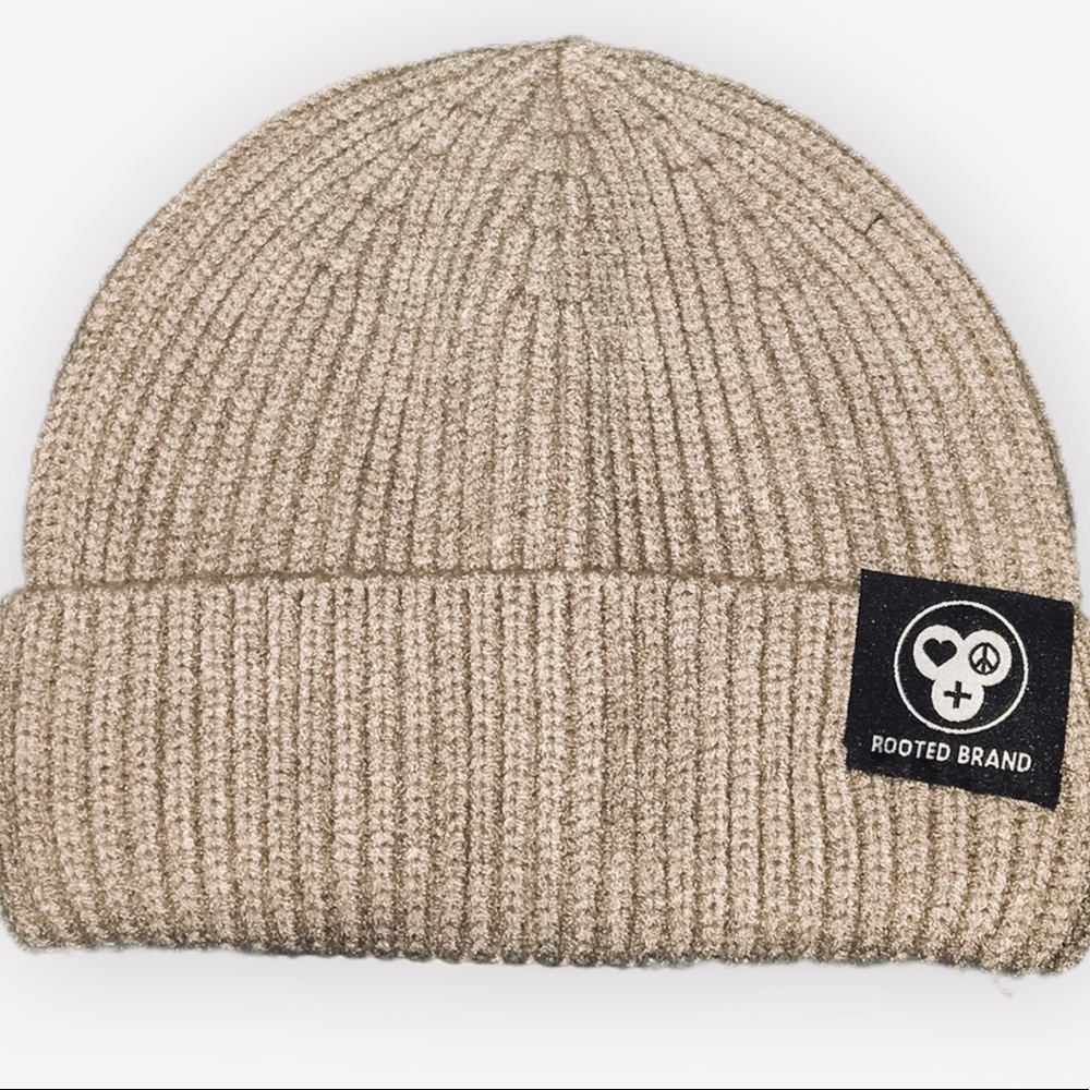 New winter hat - Picture 2 of 2